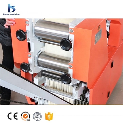 Το Hot Saling Design 5 Rollers Noodle Press με πολυλειτουργικά χαρακτηριστικά και 4000w