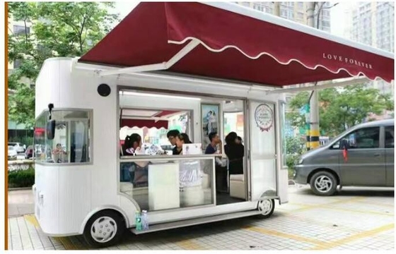 Πολυλειτουργικό Fast Food Pizza Tacos Φούρνο Κινητό φορτηγό τροφίμων με γάλα πρώτης ύλης