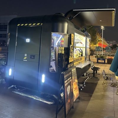 Ηλεκτρικά φορτηγά καφέ μπέργκερ τροφίμων με πλήρη εξοπλισμό κουζίνας και εύκολη λειτουργία