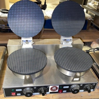 Εμπορική αγορά Super Performance Waffle Machine με ισχύ 1400w με χαμηλή επένδυση